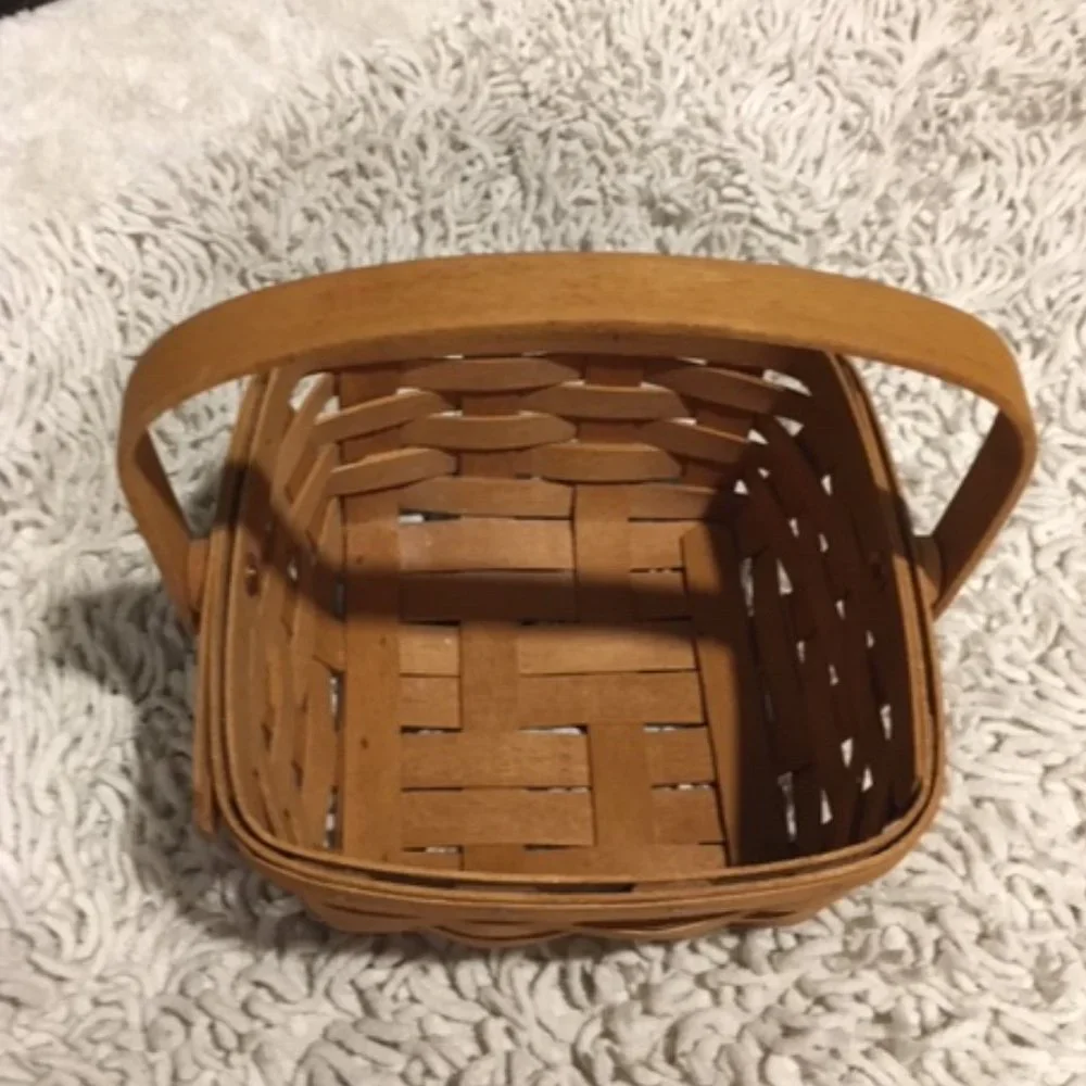 Longaberger medium berry